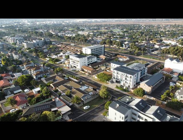 300M² BUILDING FOR SALE IN TABLE VIEW
